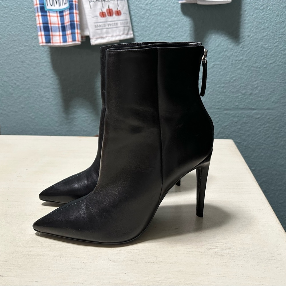 Steve Madden Booties Size 8.5